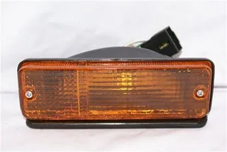 Faro de paragolpes delantero izquierdo