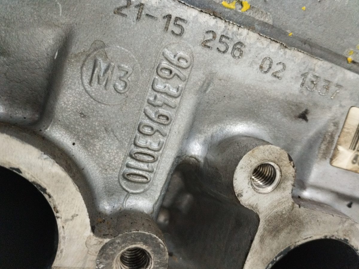Tapa De Cilindros Citroën Xsara Picasso 1999-2011 2.0 HDi CAT (RHY / DW10TD) 9634963010