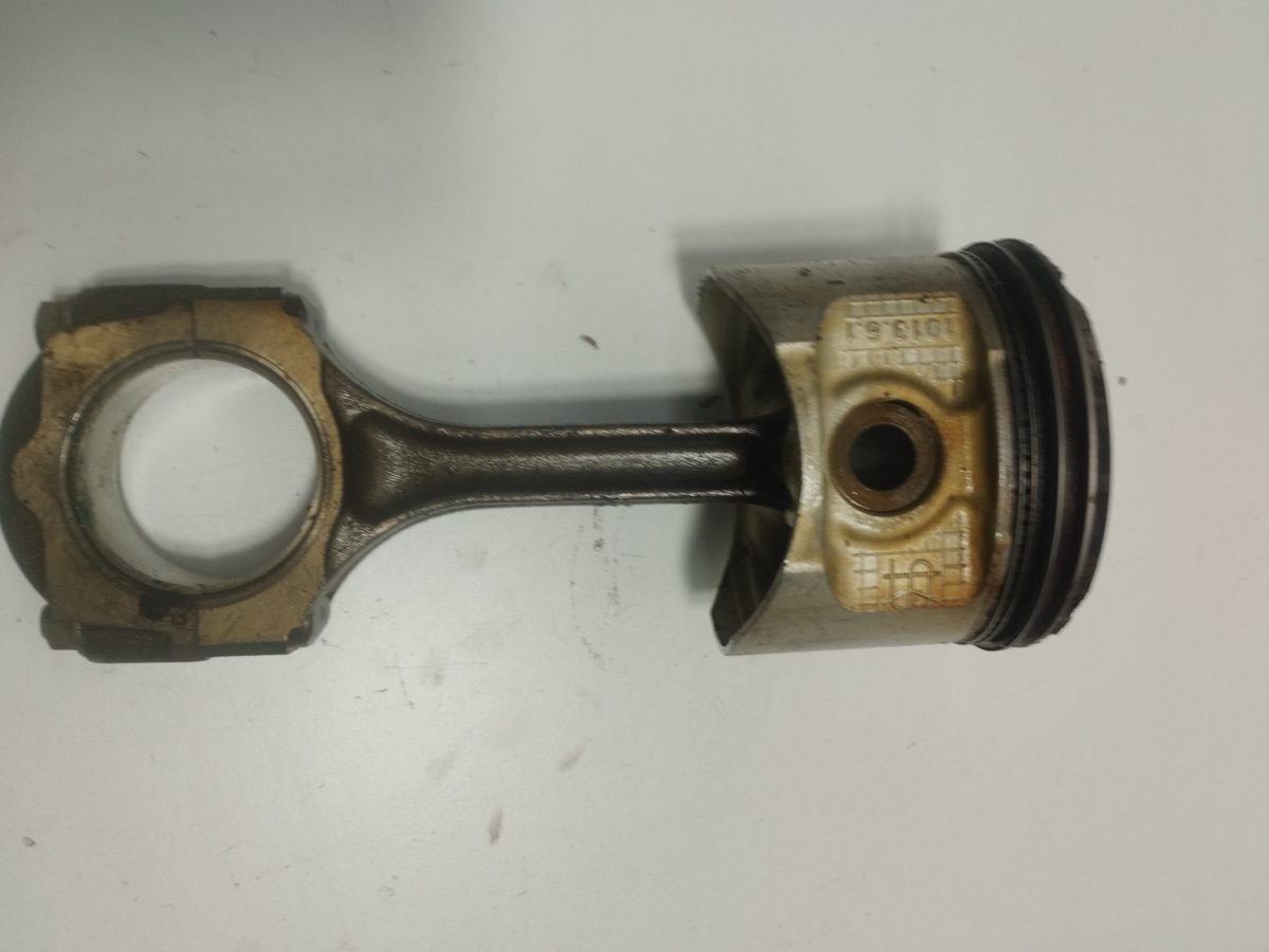 Piston Y Biela Renault Megane I Classic (LA0) 1996-2001 1.4e RN 1.4L 55kW