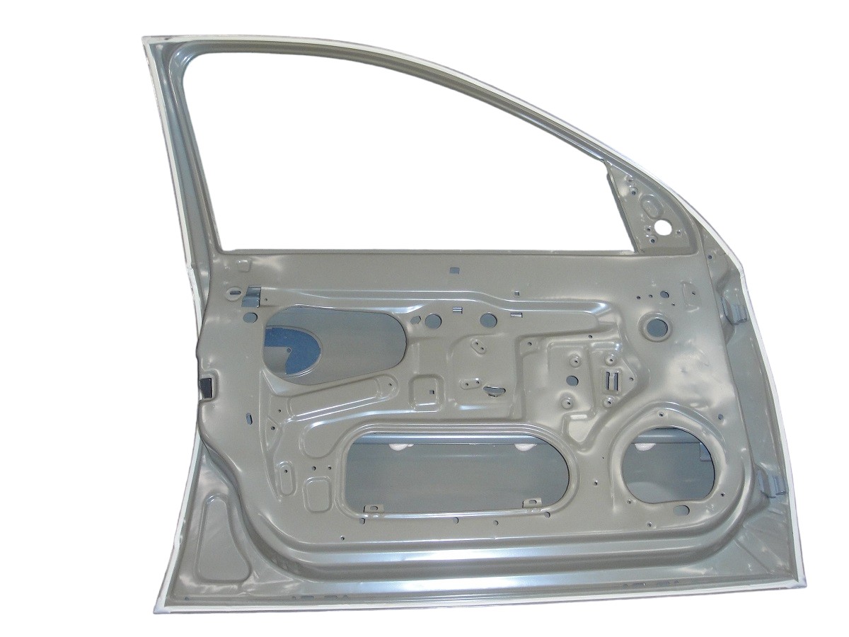 PUERTA DEL IZQUIERDA CHEVROLET CORSA NOVO/MONTANA 2004/2010