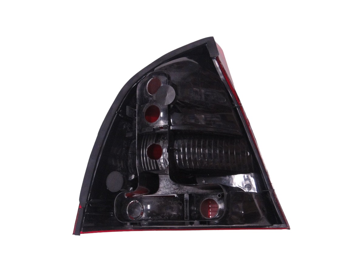 FARO TRA DER*CH CORSA NOVO SEDAN 07/