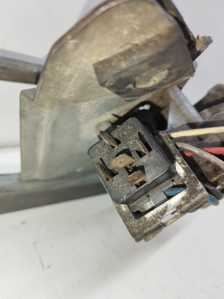 Motor Limpia Delantero Peugeot 305 Berlina 1977-Actualidad GLD 1.9L 47kW