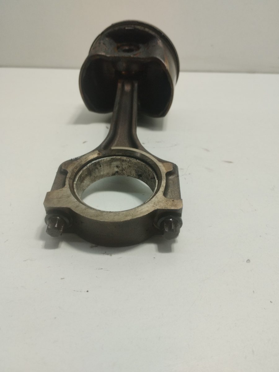 Piston Y Biela Ford Focus Turnier (CAK) 1998-2004 Ambiente 1.6L 74kW