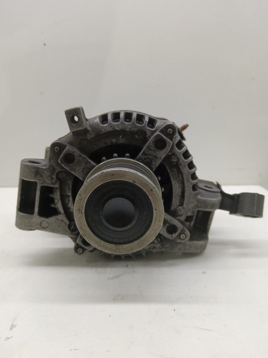Alternador Toyota Hilux (KUN) 2005-2016 Double Cab 4X4 2.5L 75kW 1042101850