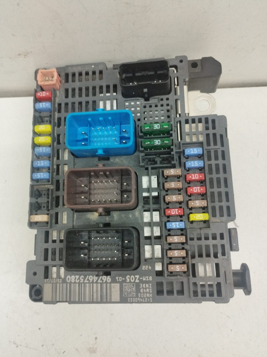 Caja Reles / Fusibles / Modulo Bsm Peugeot 308 2013-2021 Access 1.6L 85kW 9674675280