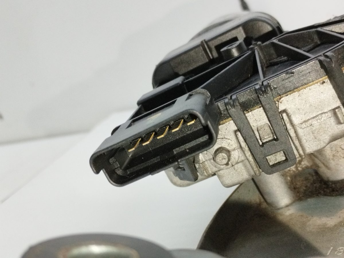 Motor Limpia Delantero Renault Sandero 2012-Actualidad Ambiance 1.2L 54kW 039241544