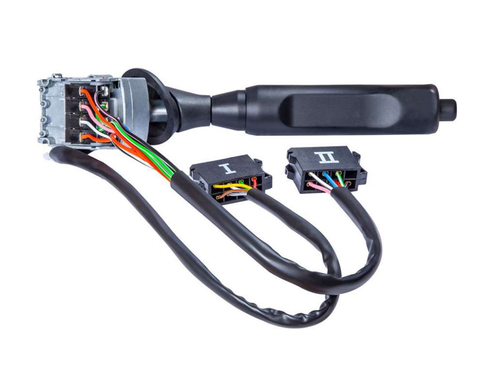 LLAVE BAJO VOLANTE MB NEGRA/IZQ.C/GUIÑO