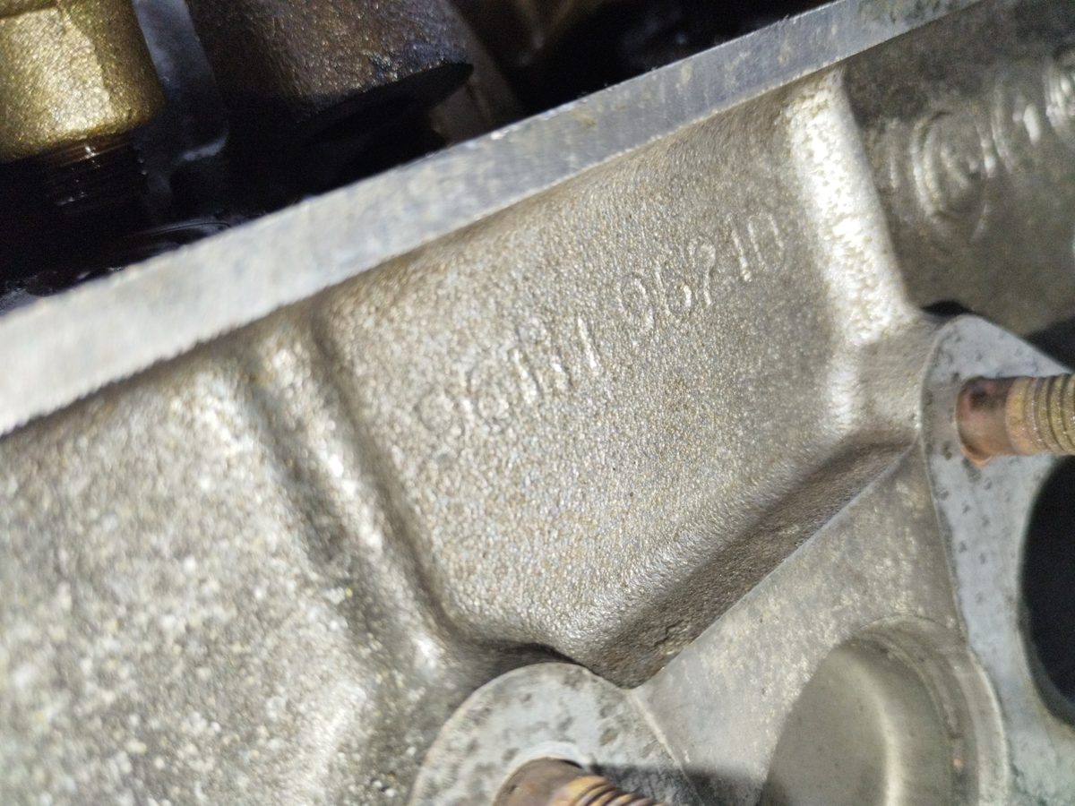 Tapa De Cilindros Peugeot 206 Berlina 1998-2010 1,6 1.6L 65kW 9611196210