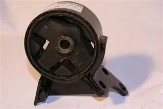 SOPORTE MOTOR DEL DER NISSAN SENTRA B13 MEXICO