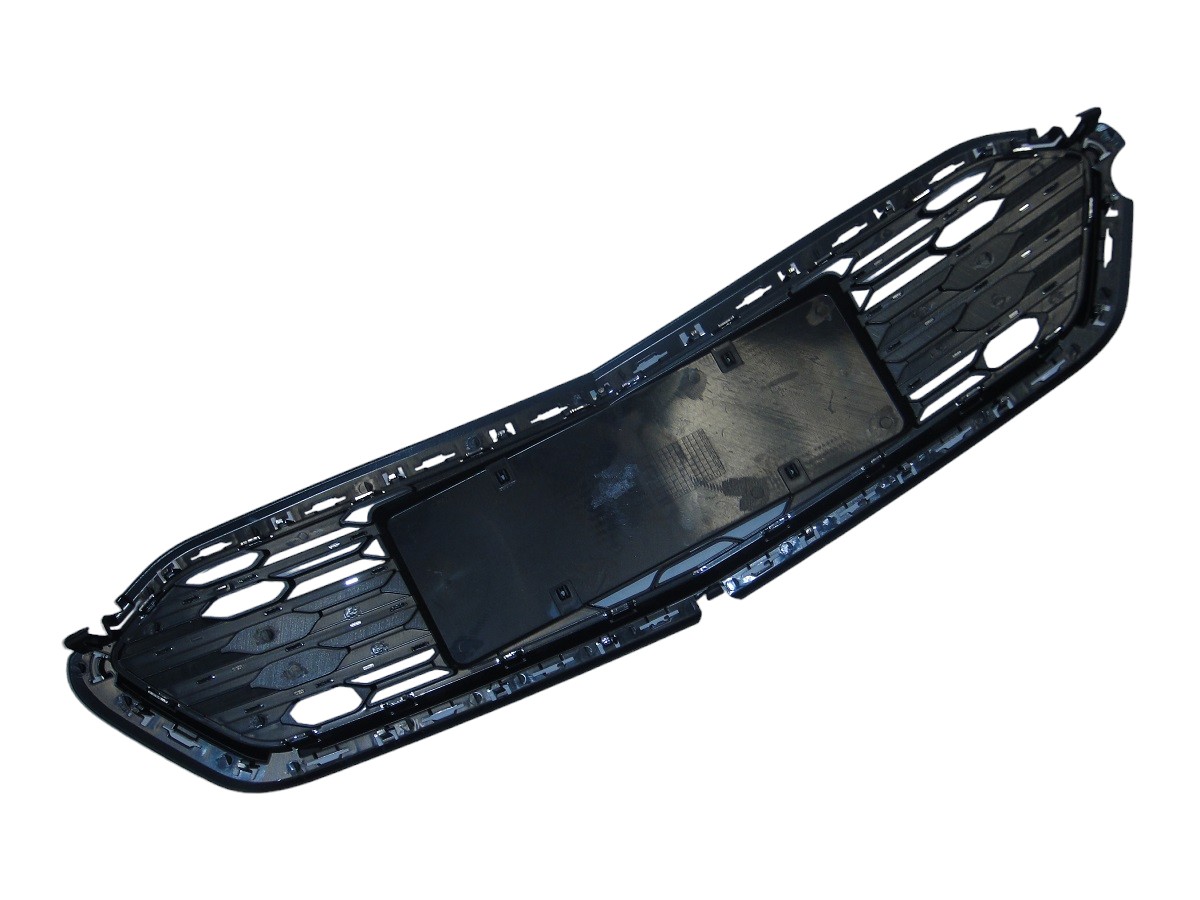 CARETA CHEVROLET CRUZE 2016/ *PARTE CENTRAL* (CON MOLDURA)