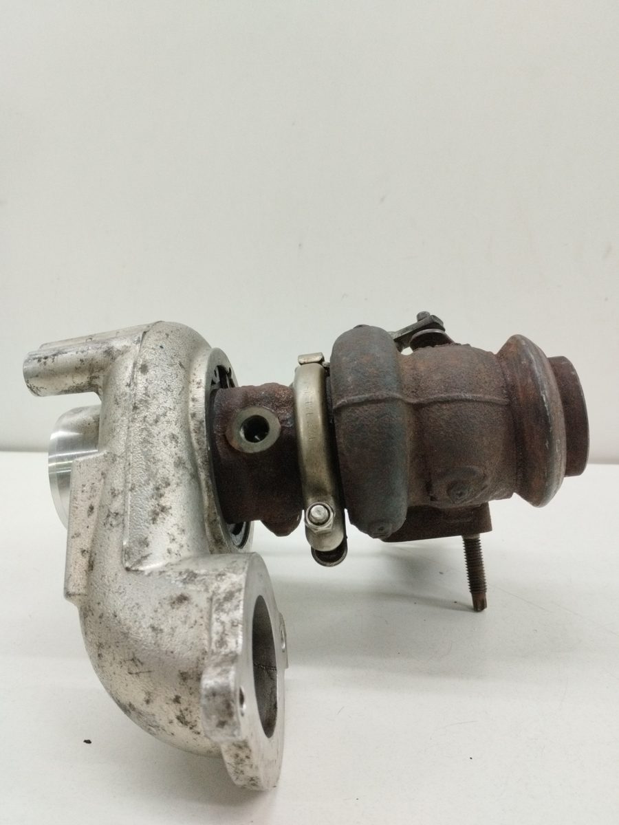 Turbocompresor Peugeot 208 2012-2019 Active 1.6L 68kW 9673283680