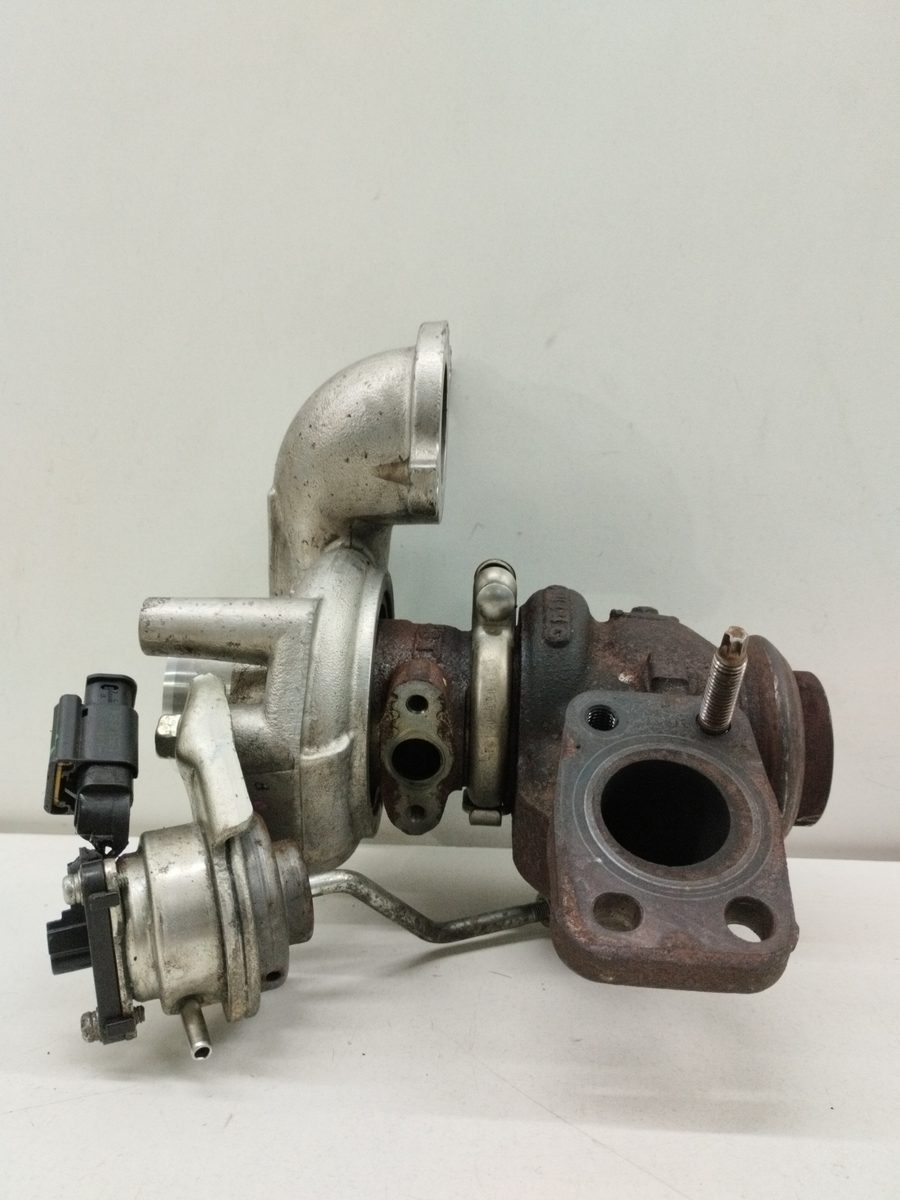 Turbocompresor Peugeot 208 2012-2019 Active 1.6L 68kW 9673283680
