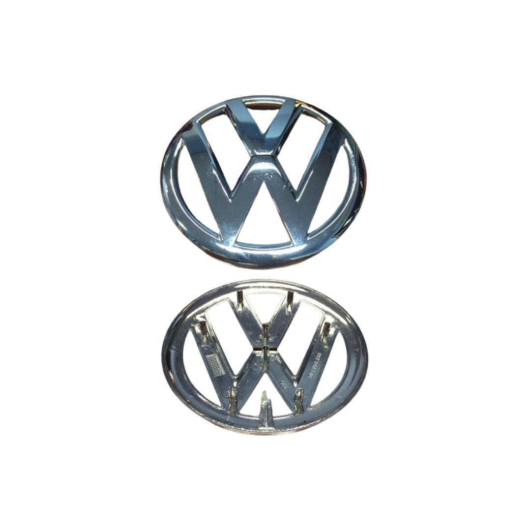 EMBLEMA PUERTA CAJA VW SAVEIRO VI «VW»