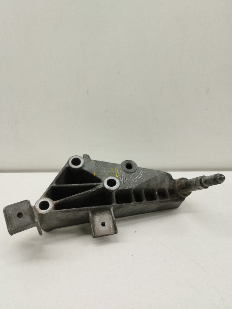 Soporte Motor Izquierdo Renault Kangoo (F/KC0) 1997-2005 1.9 Diesel 1.9L 47kW 7700415097