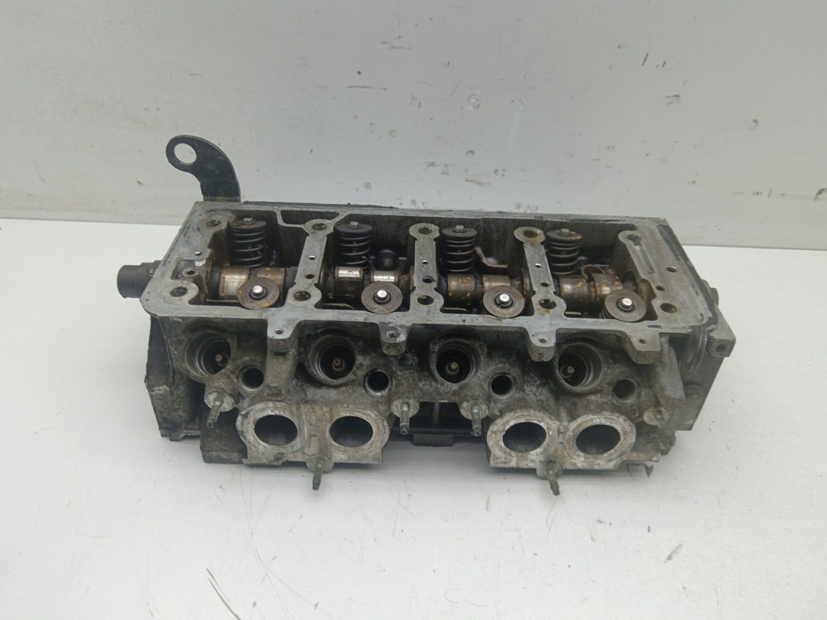 Tapa De Cilindros Peugeot 206 Berlina 1998-2010 XR 1.4L 55kW 9621038110