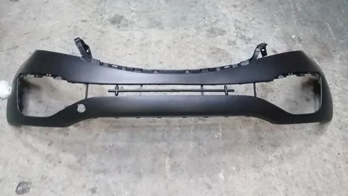 Paragolpes delantero superior
