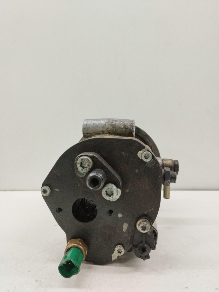 Bomba Inyeccion Renault Megane Ii Classic Berlina 2003-2010 Confort Authentique 9303103A