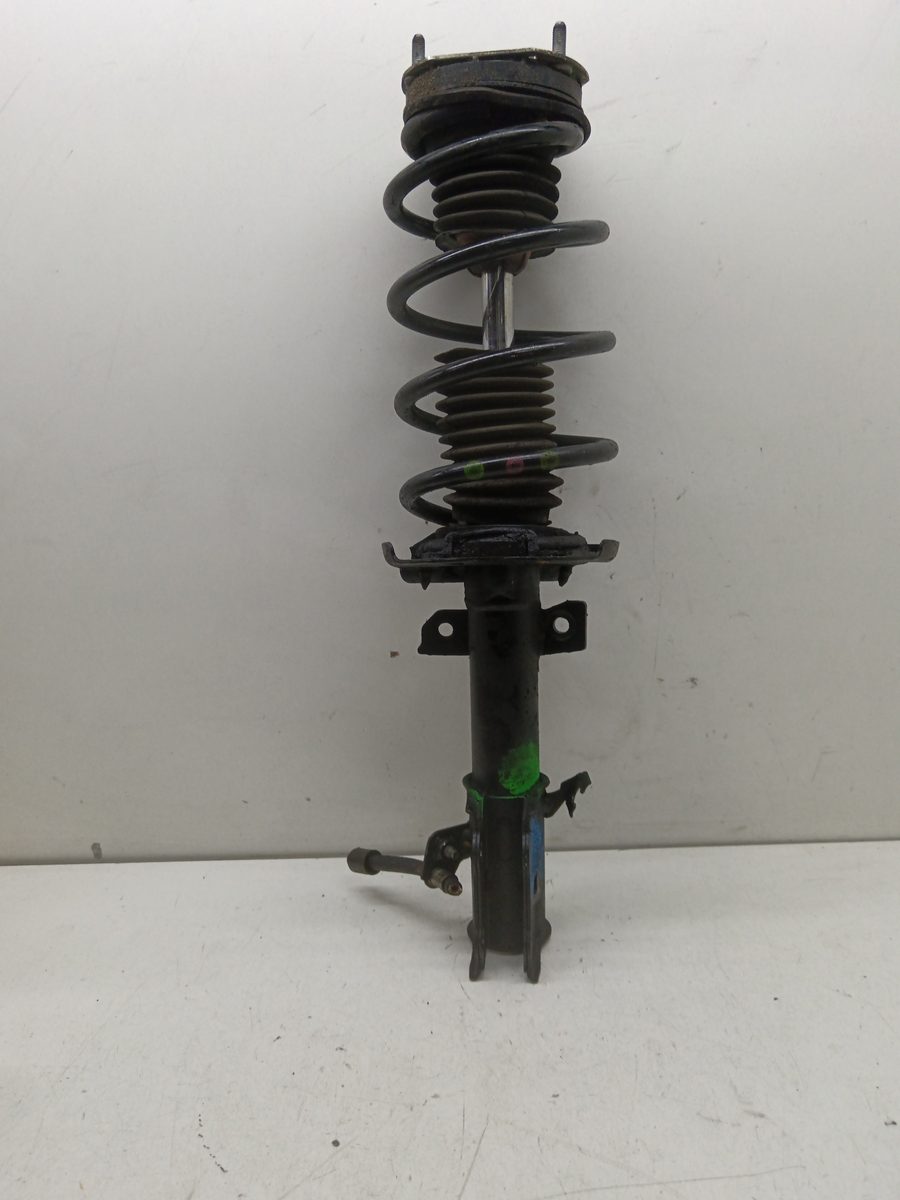 Amortiguador Delantero Izquierdo Ford Fiesta (CCN) 2012-2017 Ambiente C1BC18K001RB