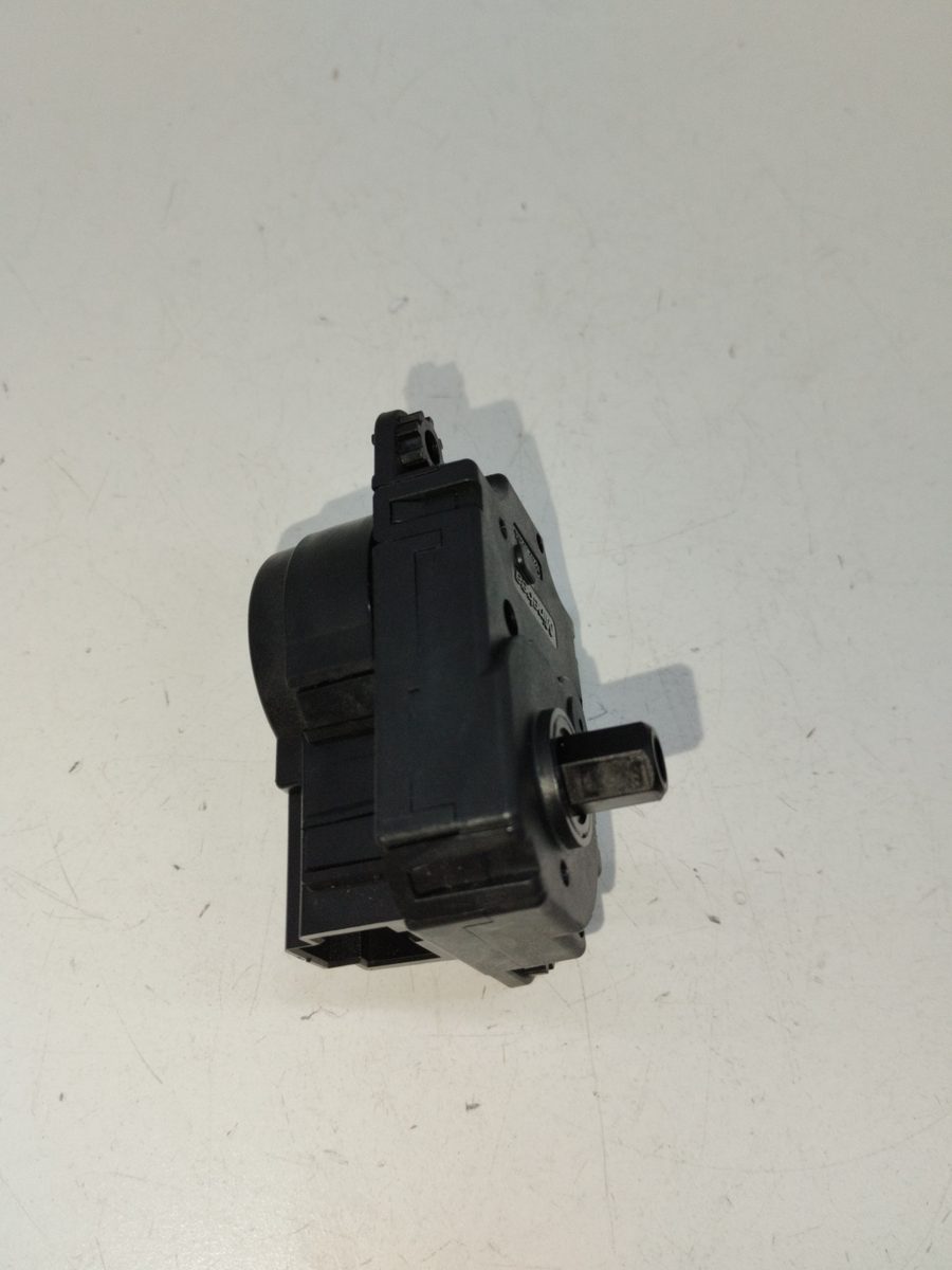 Servomotor De Calefacción Peugeot 208 2012-2019 Access 1.4L 50kW CX046001
