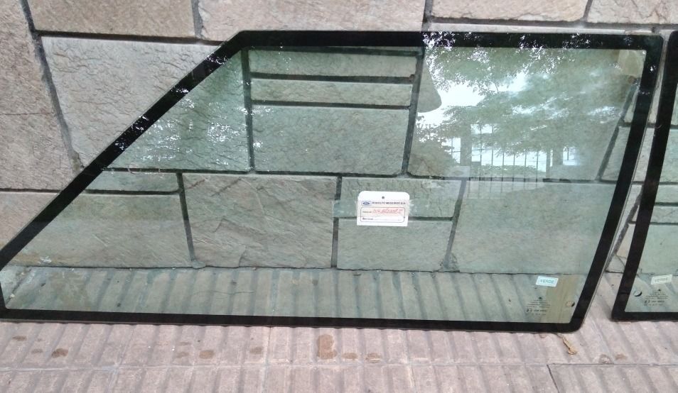 Vidrio Lateral Trasero Ford Versailles Derecho