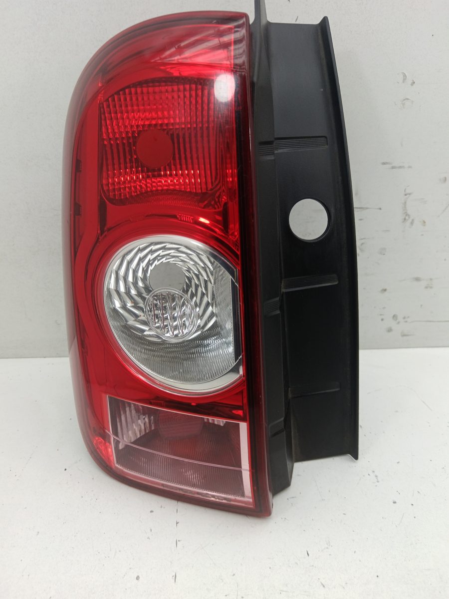 Farol Trasero Izquierdo Exterior Renault Duster 2010-Actualidad Diesel FAP CAT
