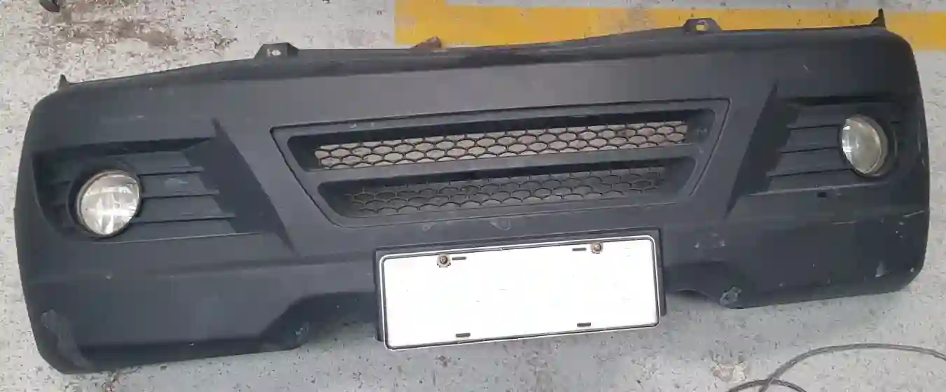 Paragolpe delantero