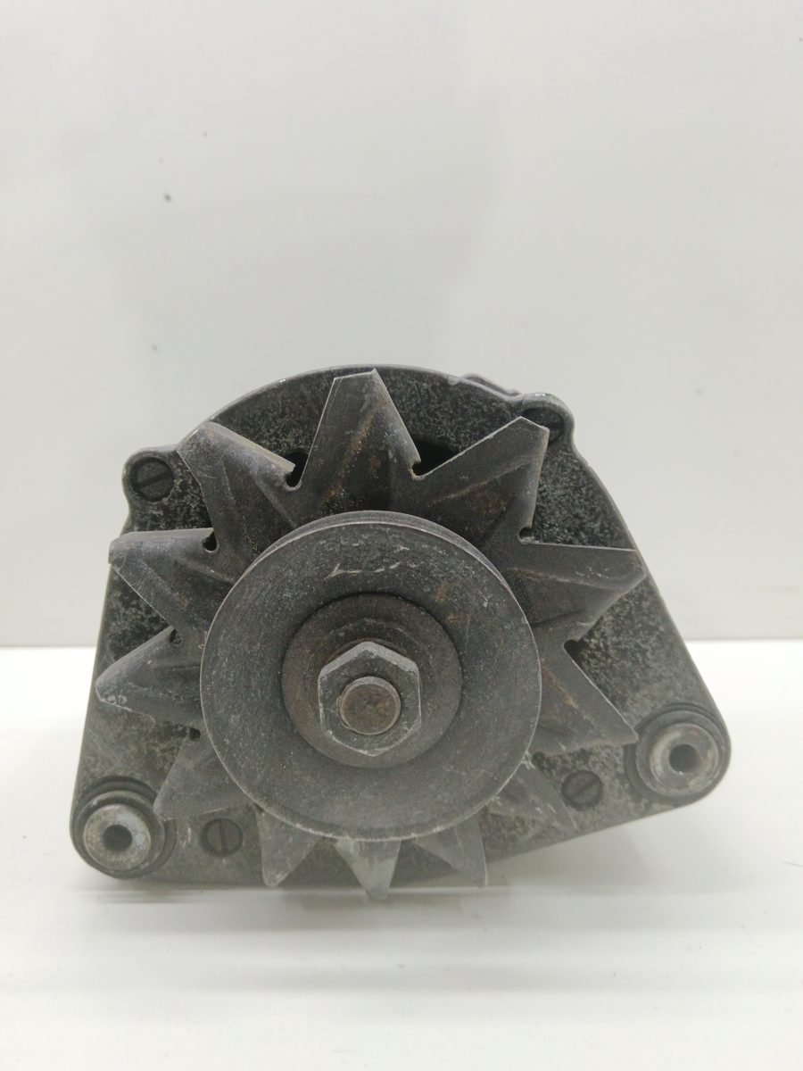 Alternador BMW Serie 3 Berlina (E30) 1982-Actualidad 320i 2.0L 92kW 0120469617