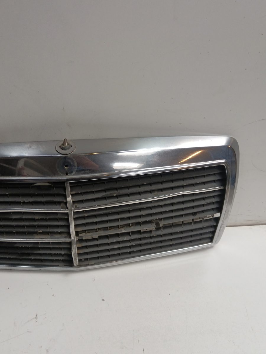 Careta Mercedes-Benz Clase C (W201) Berlina 1982-1993