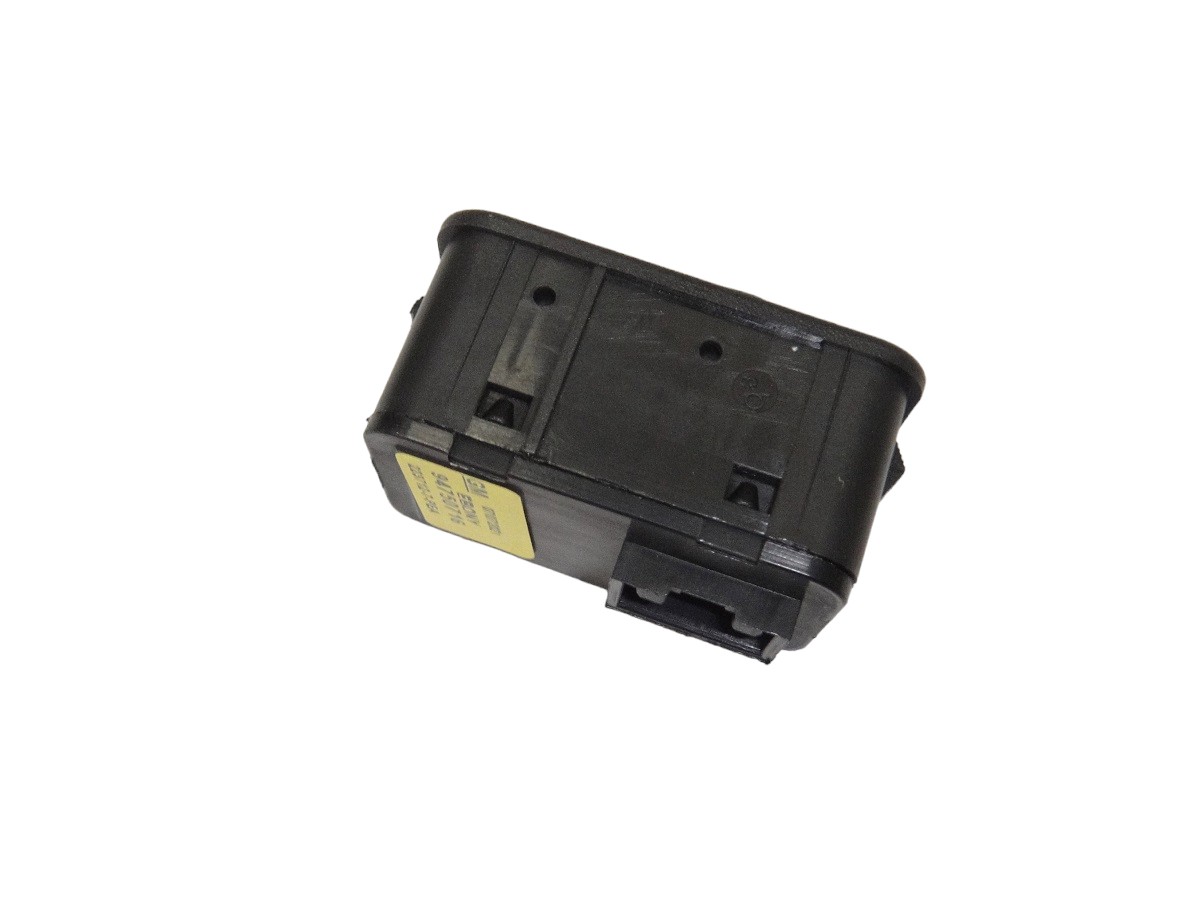 INTERRUPTOR LEVANTA CRISTAL DEL IZQUIERDO CHEVROLET CELTA