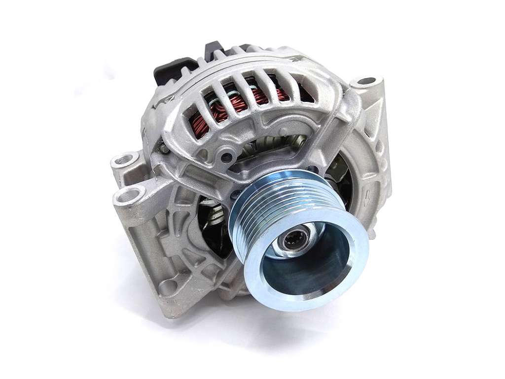Alternador 12V con polea de 6 canales