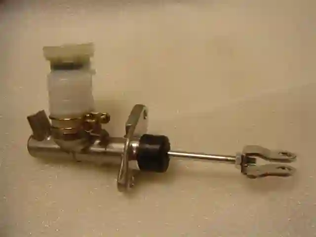 Bomba de embrague