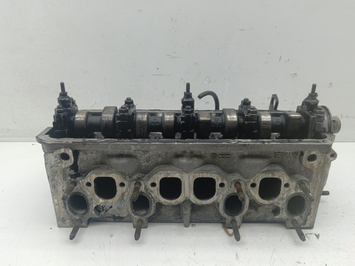 Tapa De Cilindros Volkswagen Polo (9N1) 2001-2005 1.9 SDI 1.9L 47kW 028103373J