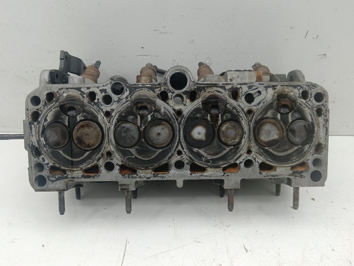 Tapa De Cilindros Volkswagen Polo (9N1) 2001-2005 1.9 SDI 1.9L 47kW 028103373J