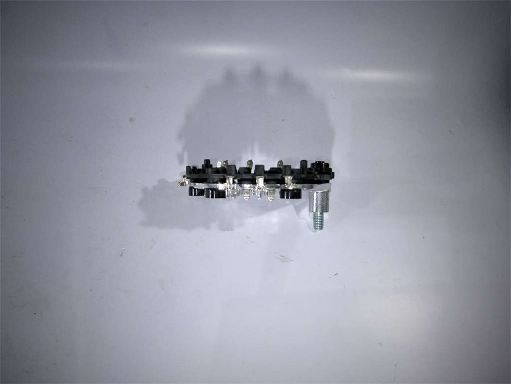 PLACA RECTIFICADORA VALEO VW POLO 120A