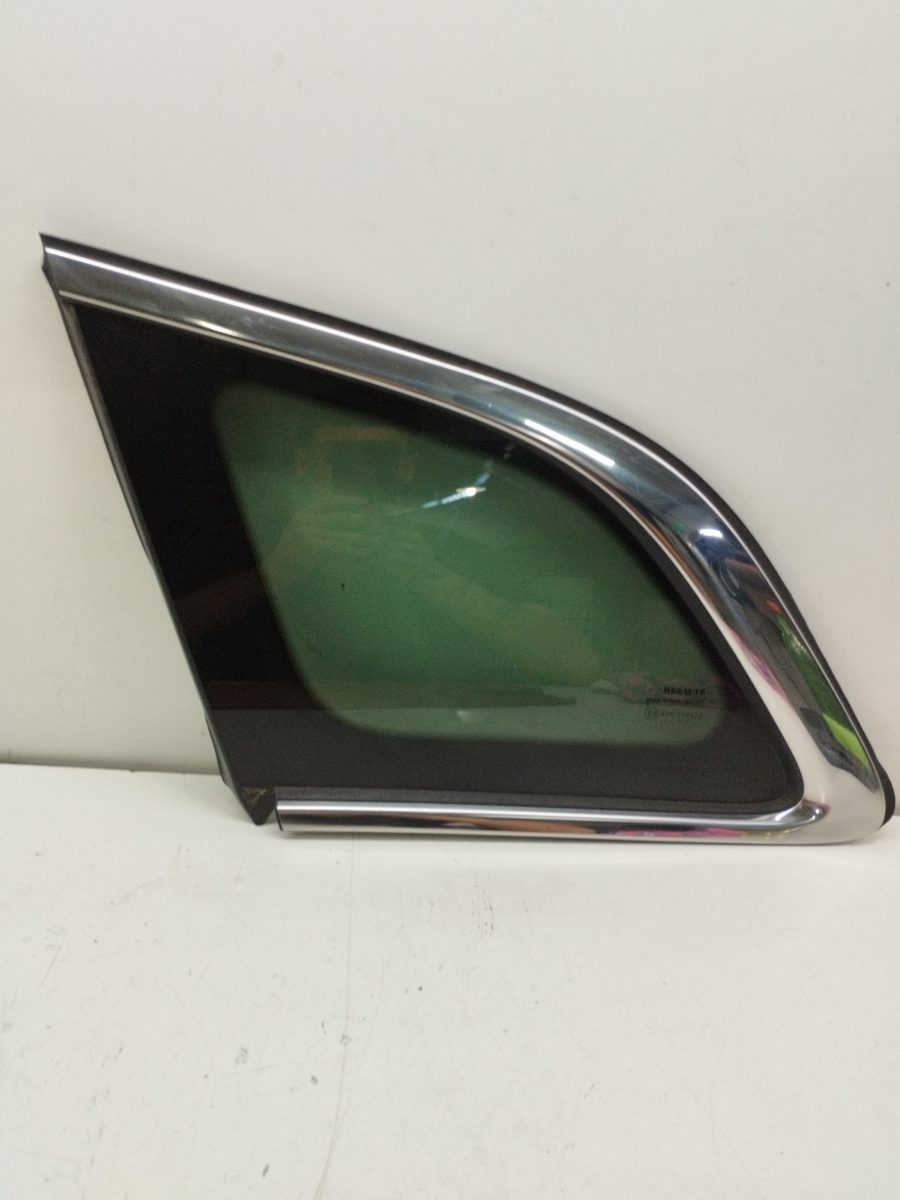 Vidrio Lateral Trasera Izquierda Renault Kadjar 2015-Actualidad * E943R004524