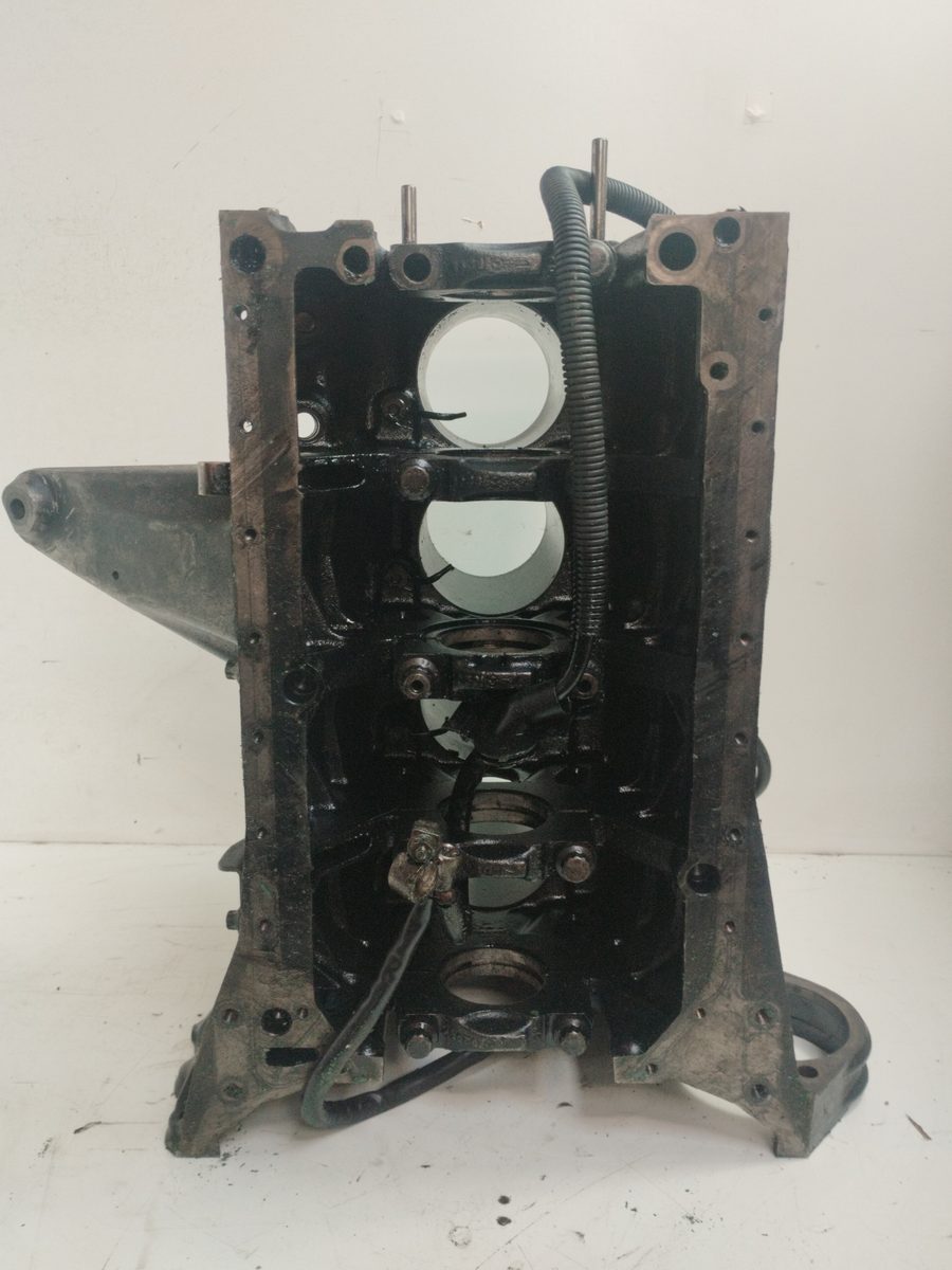 Block Mercedes-Benz Clase C (W203) Berlina 2000-2007 220 CDI (203.006) 2.2L 105kW 611962