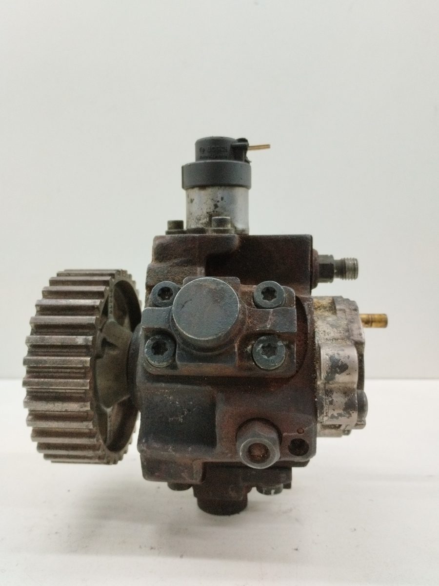 Bomba Inyeccion Peugeot 206 Berlina 1998-2010 1.6 HDi FAP CAT (9HZ / DV6TED4) 9656300380