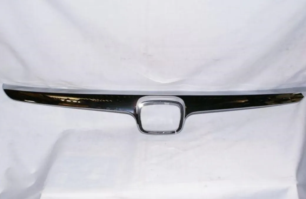 Parrilla frontal cromada