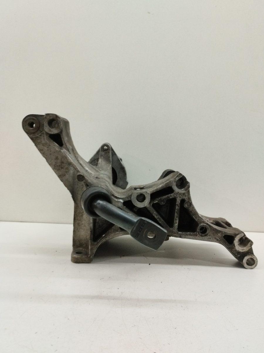Soporte Alternador Volkswagen Golf Iii Berlina (1H1) 1991-1998 1.9 TDI 1.9L 81kW 028903143