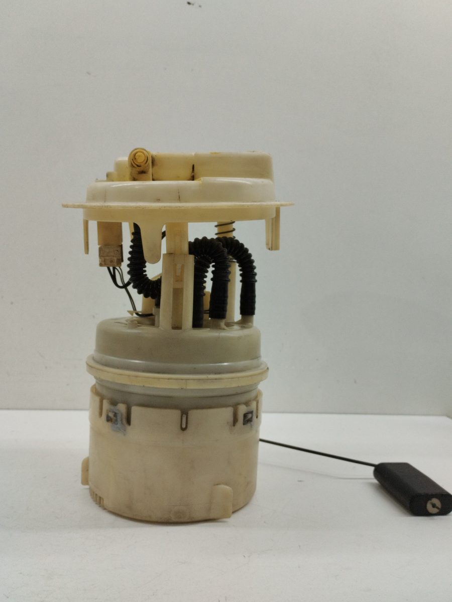 Bomba De Combustible Peugeot 206 Berlina 1998-2010 XT 1.4L 55kW 9642124080