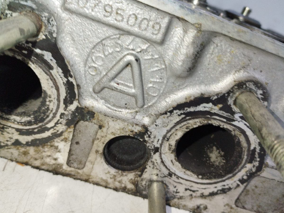 Tapa De Cilindros Citroën C3 1995-2010 1.4 HDi 1.4L 50kW 9643477110