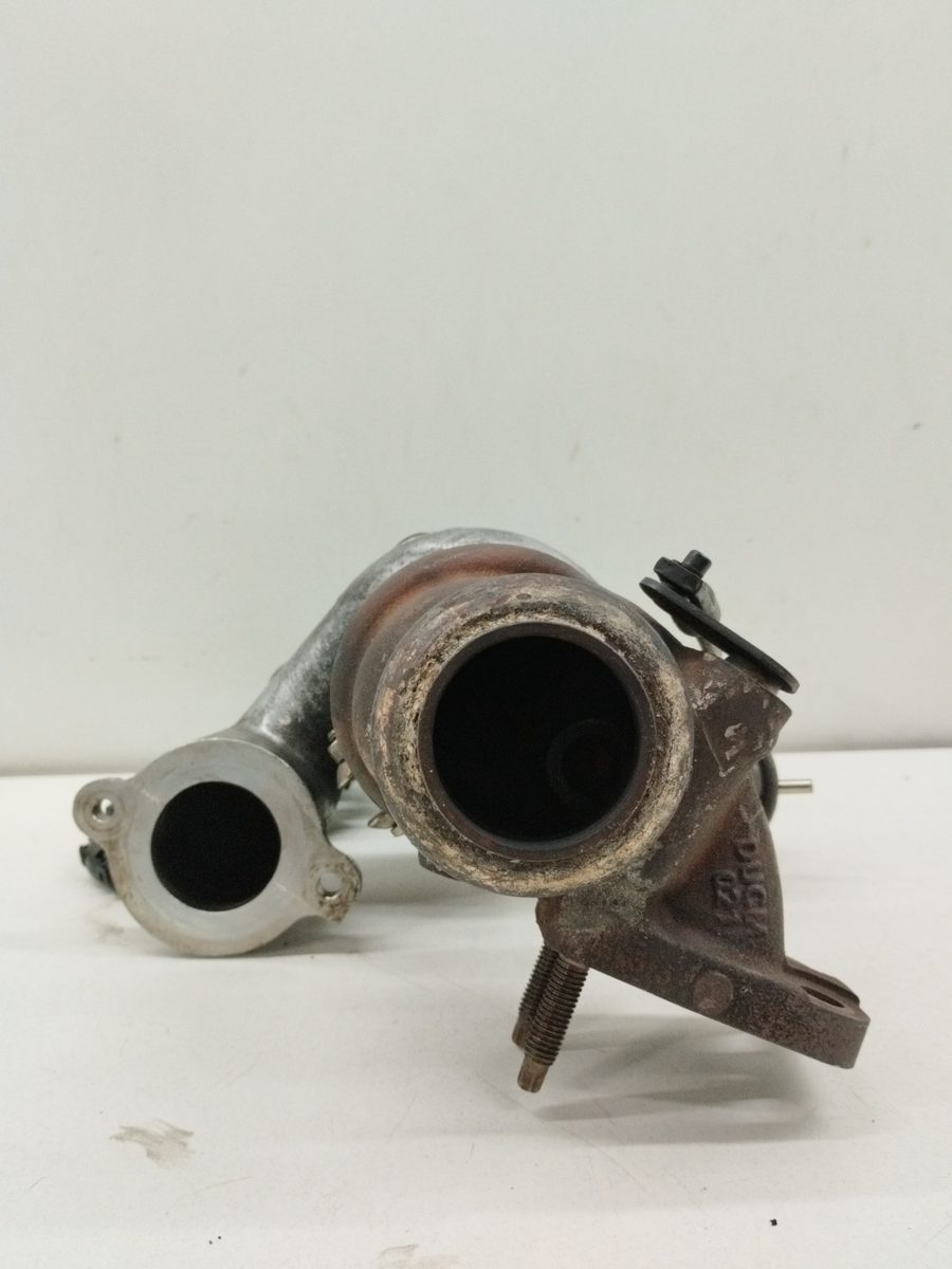 Turbocompresor Peugeot 208 2012-2019 Active 1.6L 68kW 9673283680