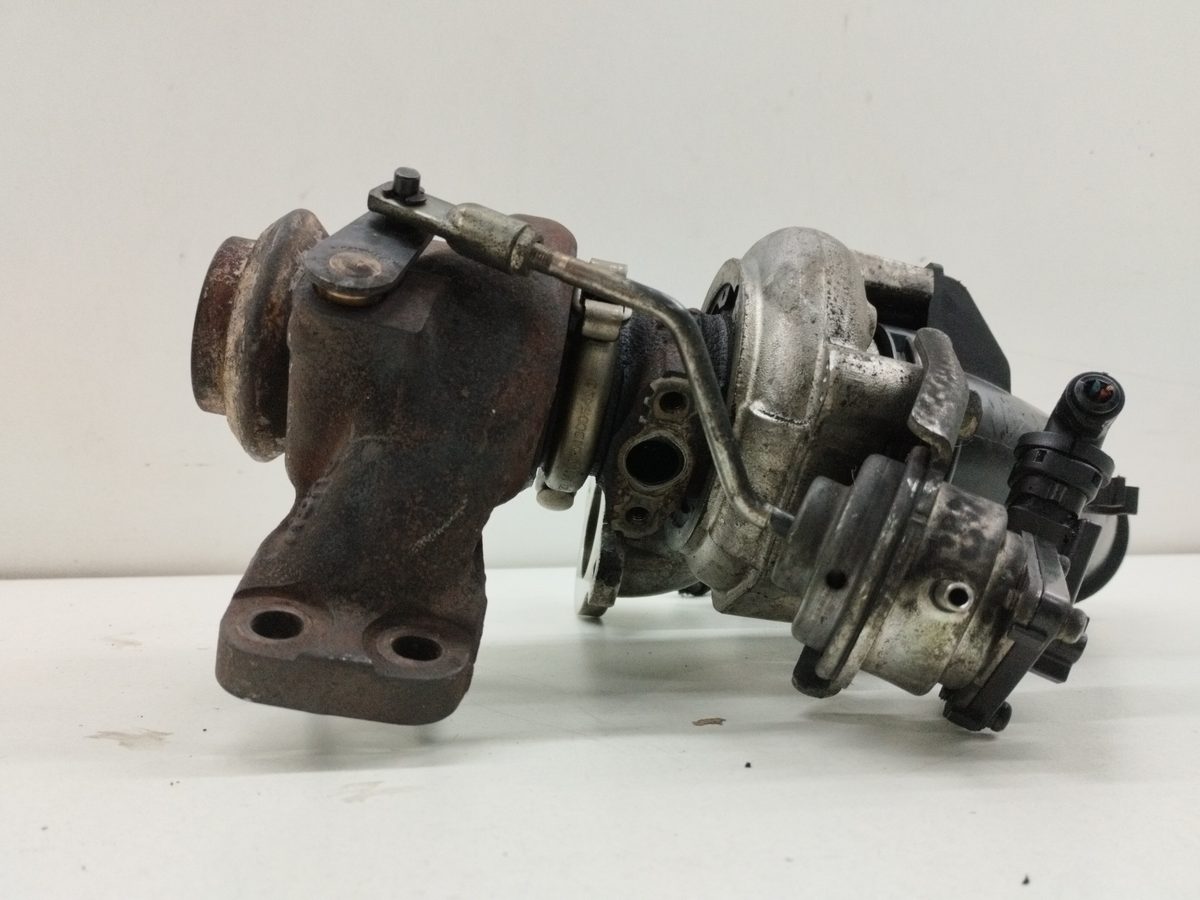 Turbocompresor Peugeot 208 2012-2019 Active 1.6L 68kW 9673283680